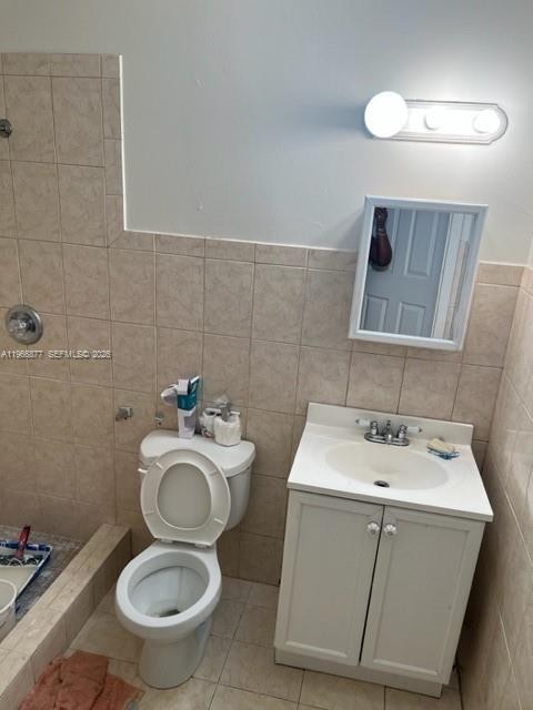 Building Photo - 31 SW 8th Ct