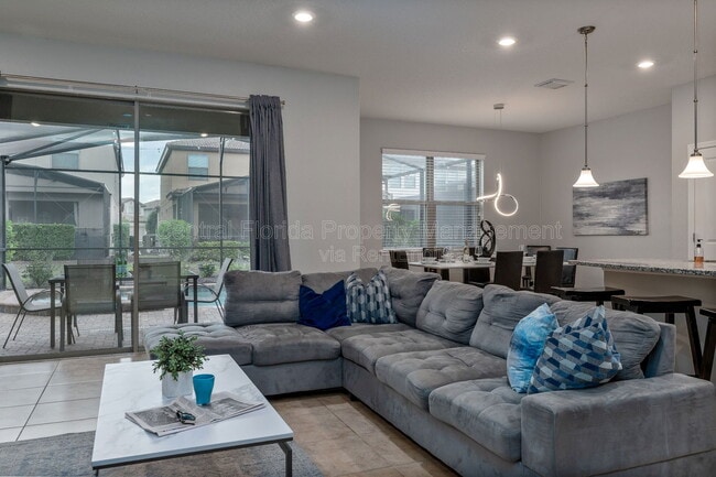 Building Photo - 5552 Misty Oak Cir