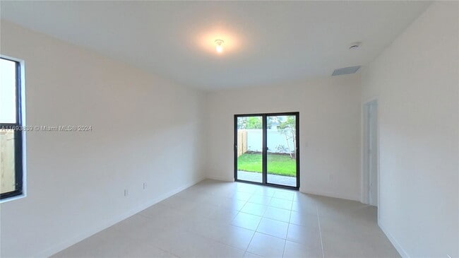 Building Photo - Oakmont, Dania Beach, FL 33068 - 3 BR 2.5 ...