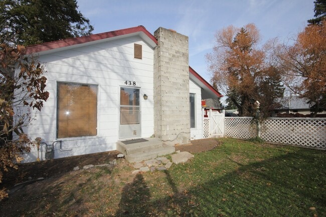 Building Photo - 438 2nd St