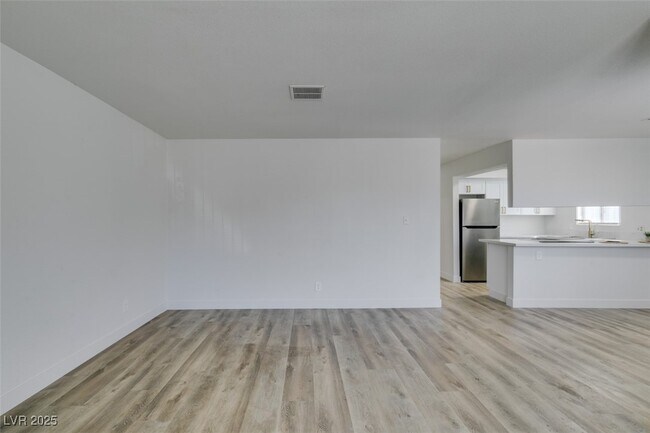 Building Photo - 6932 Kilgore Dr