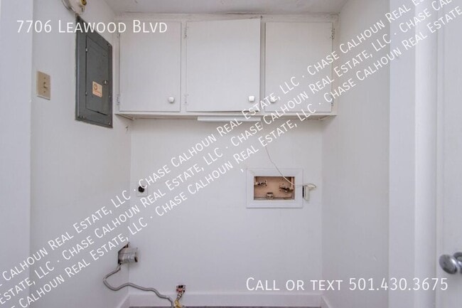 Building Photo - 7706 Leawood Blvd