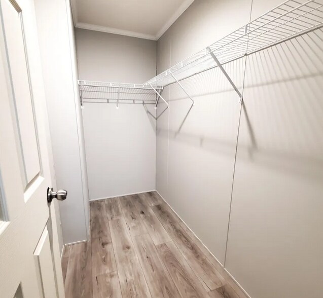 Building Photo - 8026 Harbour Dr