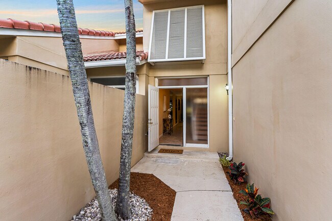 Building Photo - 229 Old Meadow Way