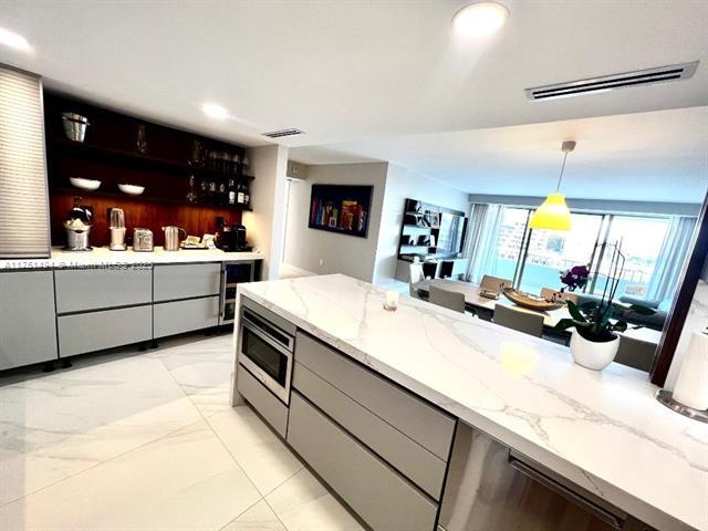 Building Photo - 155 Ocean Lane Dr