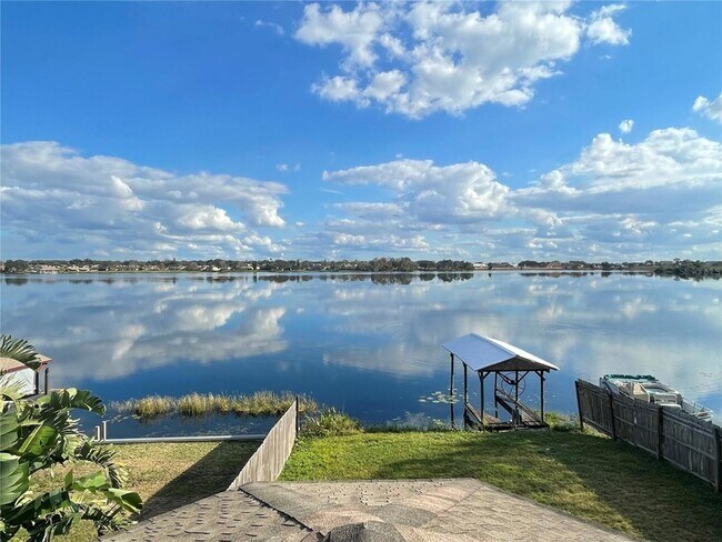 Building Photo - 687 Lake Dexter Cir