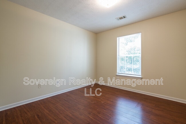 Building Photo - 3716 Harvest Dr