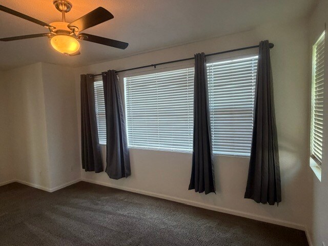 Building Photo - Gorgeous Modesto Home 3 Bedroom 2.5 Bathroom