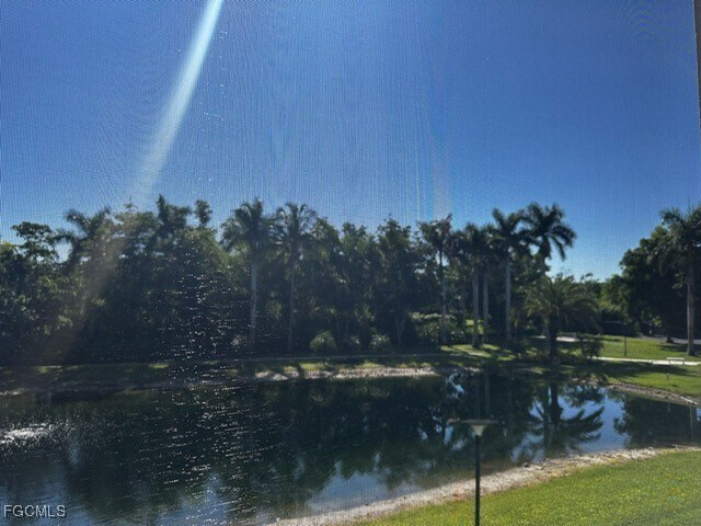 Building Photo - 14831 Park Lake Dr