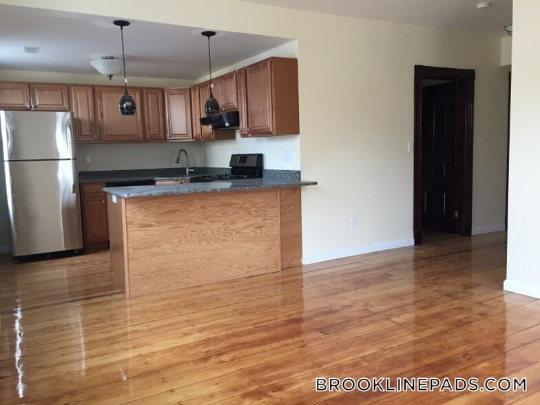 Building Photo - 5 Smythe St