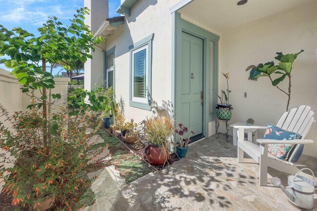 Building Photo - Immaculate 3 Bed, 2.5 Bath in Laguna Shores, Carlsbad!