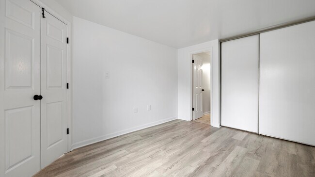 Building Photo - 4389 Pembrook Village Dr