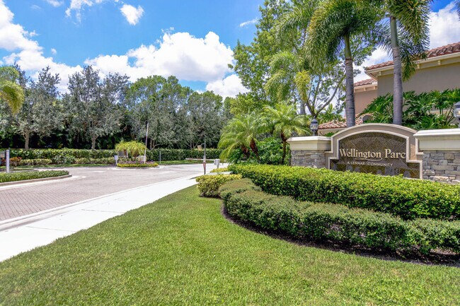 Building Photo - 10373 Wellington Parc Dr