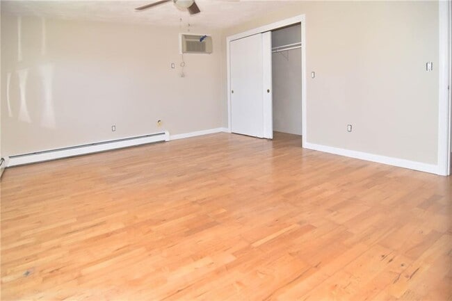 Building Photo - 8 COLEMAN St