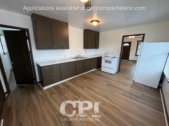 Building Photo - 1213 Ross Ave