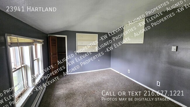 Building Photo - 23941 Hartland-