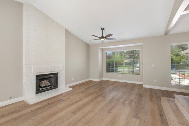 Building Photo - 42994 Agena St