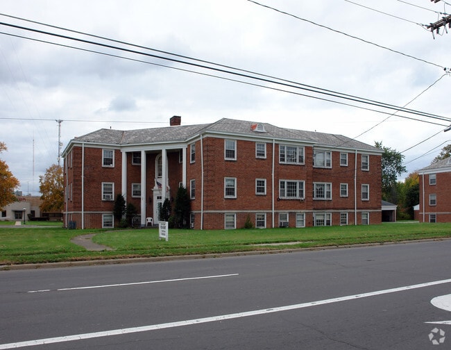 369 E Midlothian Blvd 369 E Midlothian Blvd Youngstown OH 44507