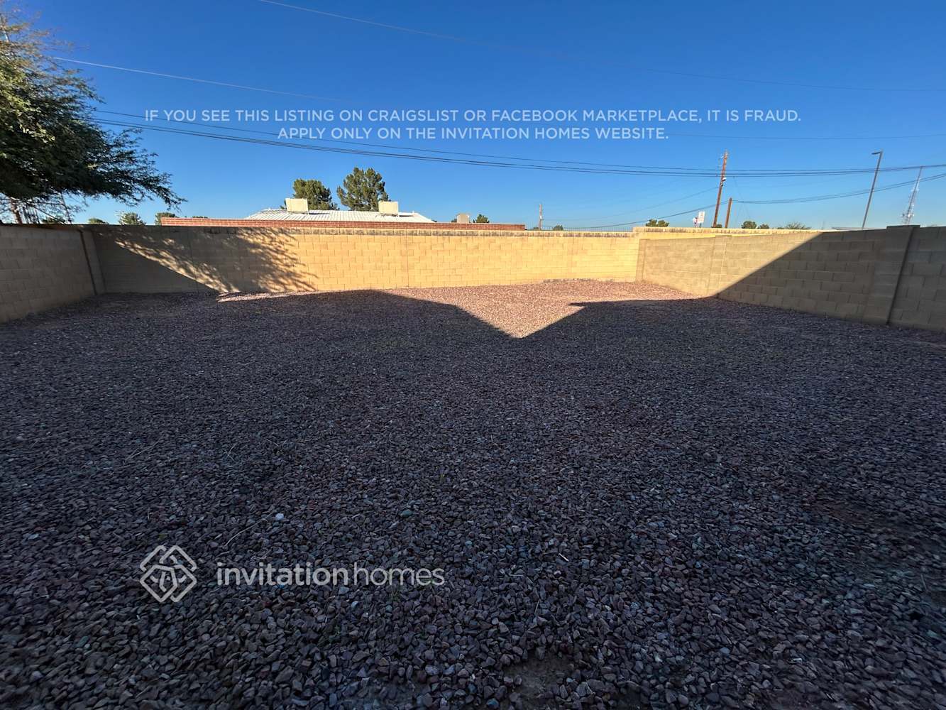 Building Photo - 11714 W Flanagan St