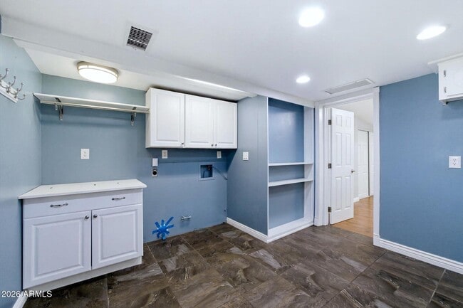 Building Photo - 7750 N 17th Dr