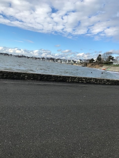 Building Photo - 102 Elaine Rd