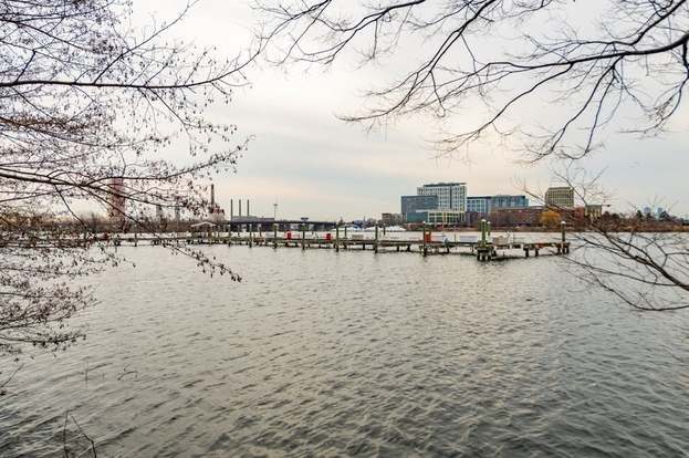 Building Photo - 100 Station Landing