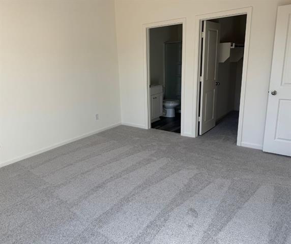 Building Photo - 5948 Sahara Dr