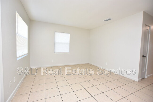 Building Photo - 118 Flamingo Dr