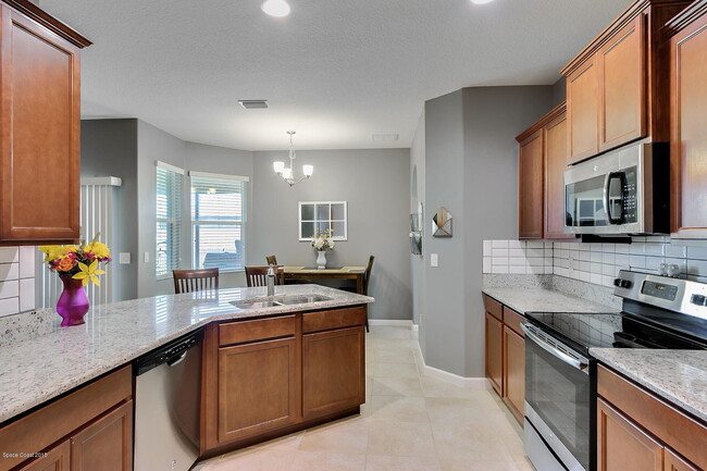 Building Photo - Sawgrass Lakes