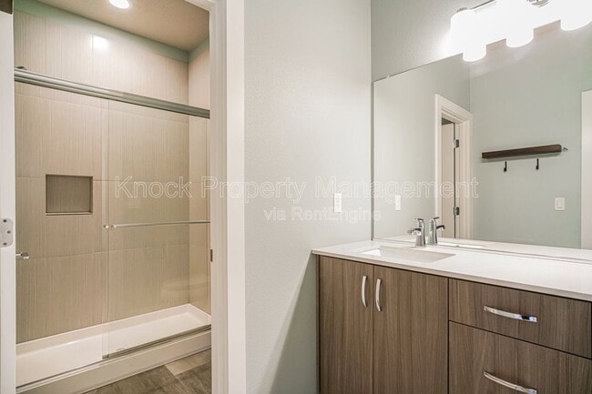 Building Photo - 17346 SW Kite Ln