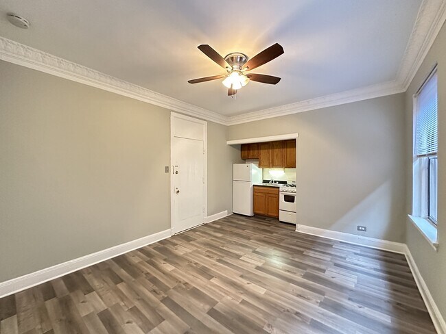 Building Photo - 3836 N Fremont St