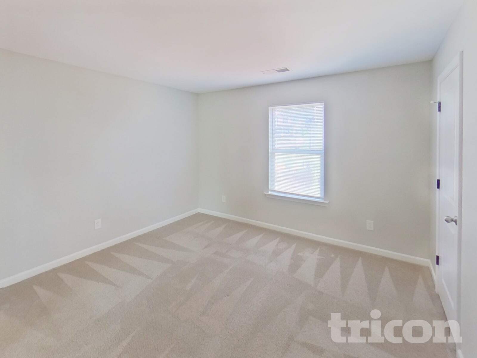 Building Photo - 4014 Sitka Dr