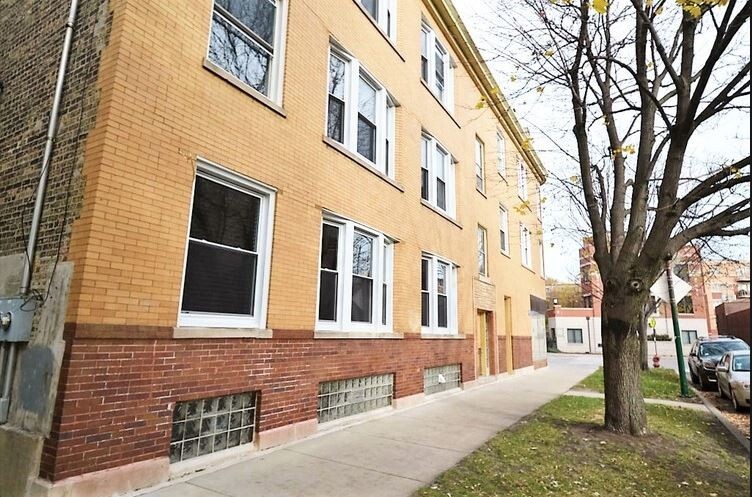 Primary Photo - 2506 W Argyle St