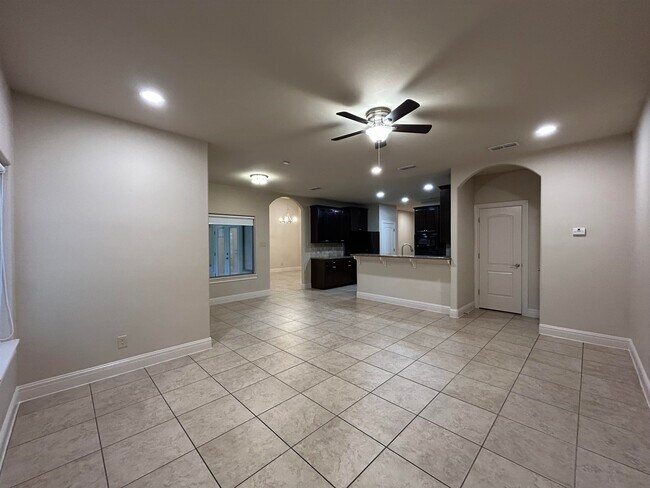 Building Photo - 3335 Hagen Lp