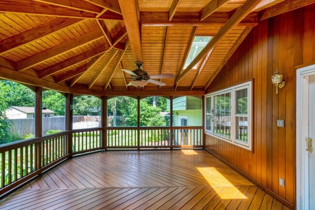 Building Photo - 4601 Wood Dr