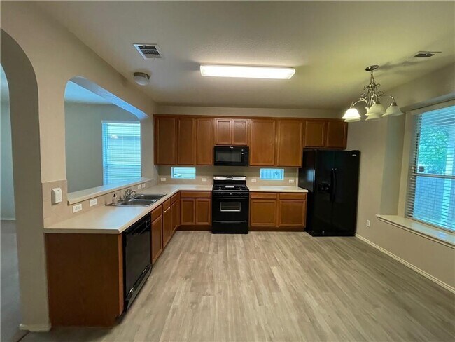 Building Photo - 10412 Maydelle Dr