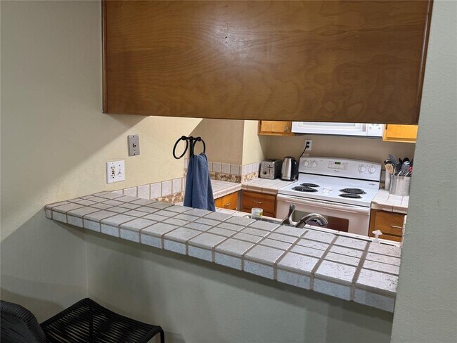 Building Photo - 2510 San Gabriel St