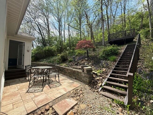 Building Photo - SIngle Family