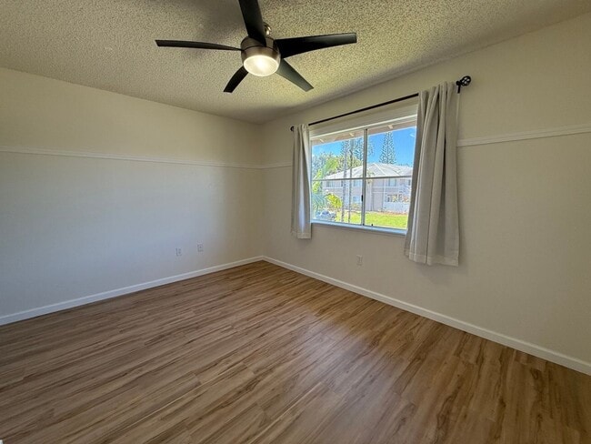 Building Photo - For Rent - [Northpointe 2] 95-1021 Kaapeha...