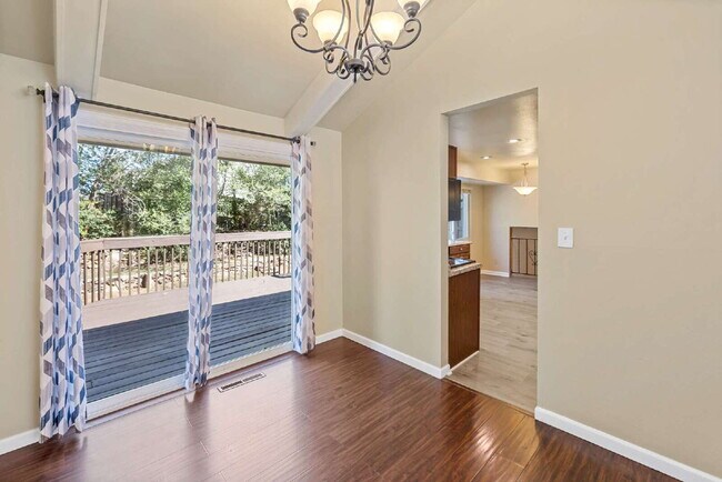 Building Photo - 3-Bedroom with A Flex Room Multi-Level Home with Fresh Paint, Refreshed Deck, and Multiple Living...
