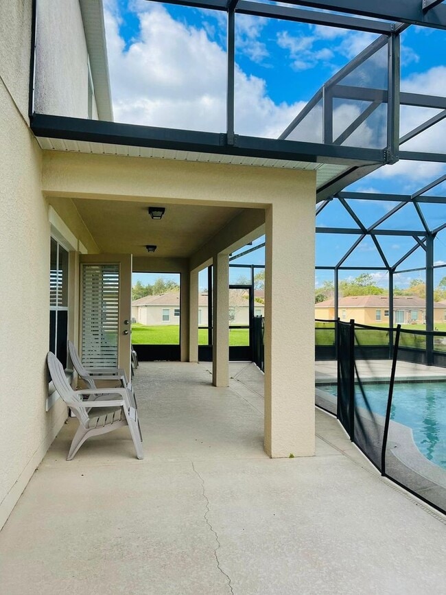 Building Photo - Brand new 4 bed 2 1/2 bath house in gated ...