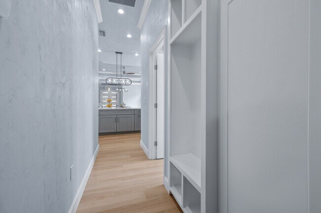 Building Photo - Beautiful Home in Town of Tioga