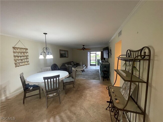 Building Photo - 4525 Country Club Blvd