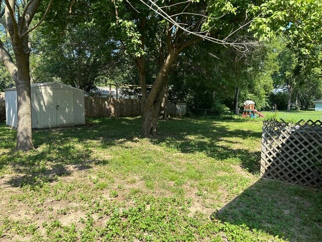 Building Photo - 3 bed 2 bath 1 car garage in Bolivar!