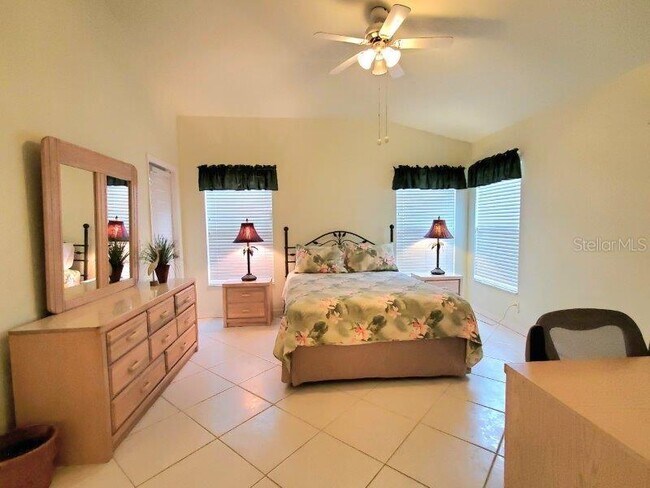 Building Photo - 417 Islamorada Blvd