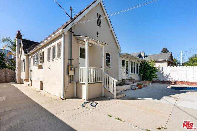 Building Photo - 10530 Kinnard Ave