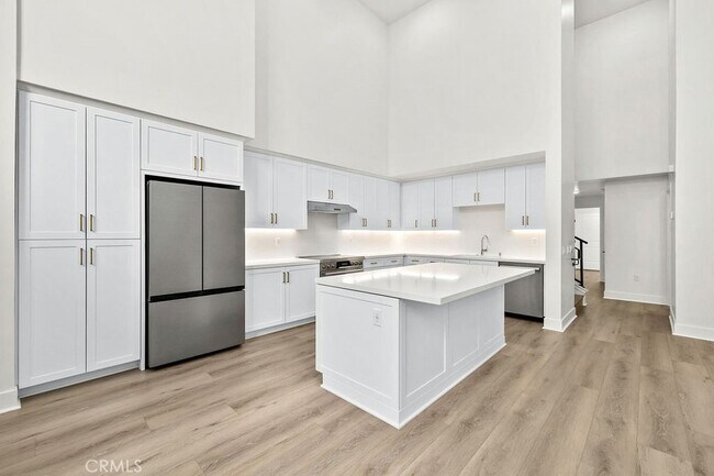 Building Photo - 24722 Del Prado Ave