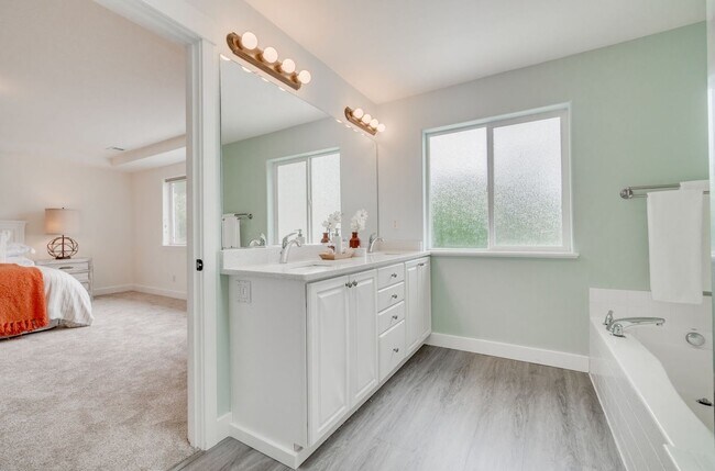 Building Photo - Stunning Bethany Home with 3,111 Sq Ft, Four Bedrooms + Dedicated Office & Covered Backyard Deck