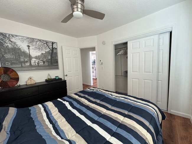 Building Photo - Downtown Sacramento 2 Bedroom, 1 Bath 850 sqft. Townhome for Lease.