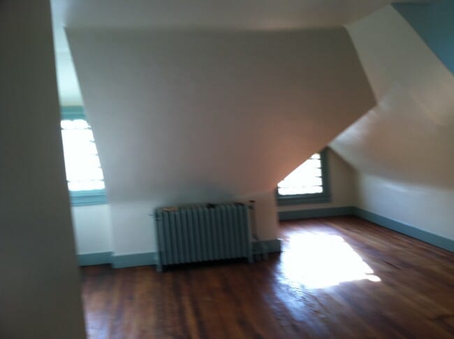 Bedroom 1 - 42 Bloomsbury Ave